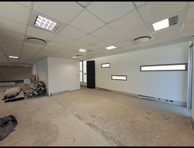 285M² OFFICE FOR SALE IN ILLOVO